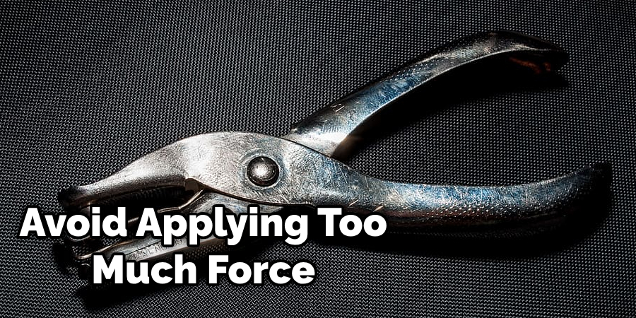 How to Open a Swingline Hole Puncher