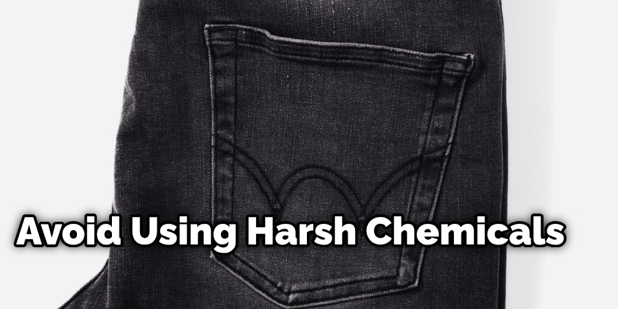 How to Lighten Black Jeans