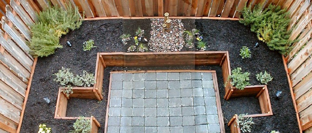 How to Cut Landscape Edging with Precision
