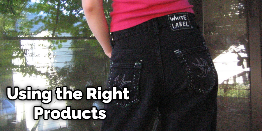 How to Lighten Black Jeans