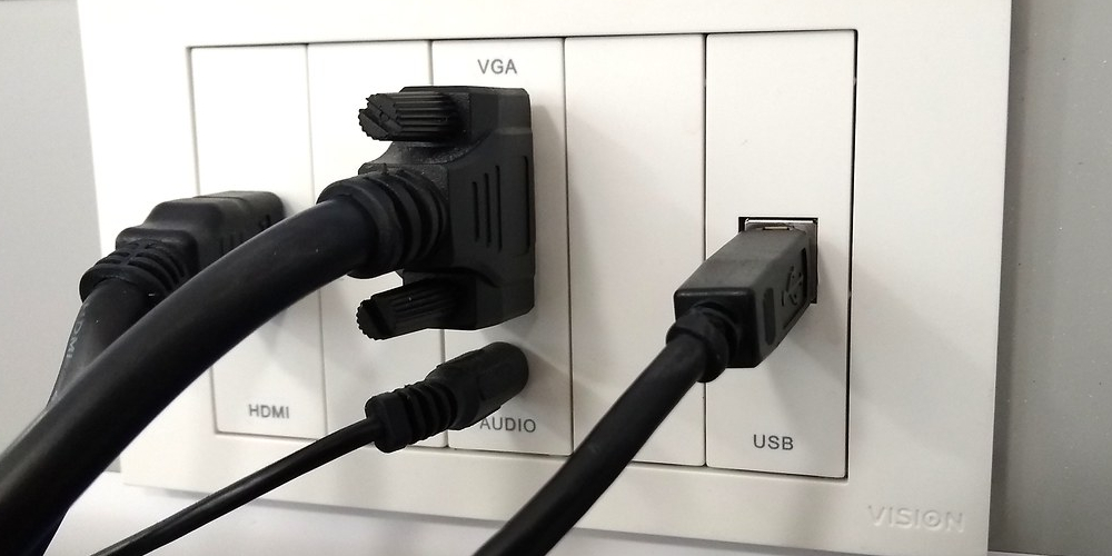 how to make outlets tighter